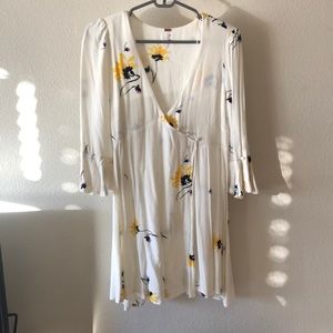 Free people 3/4 sleeve flowered flowy dress